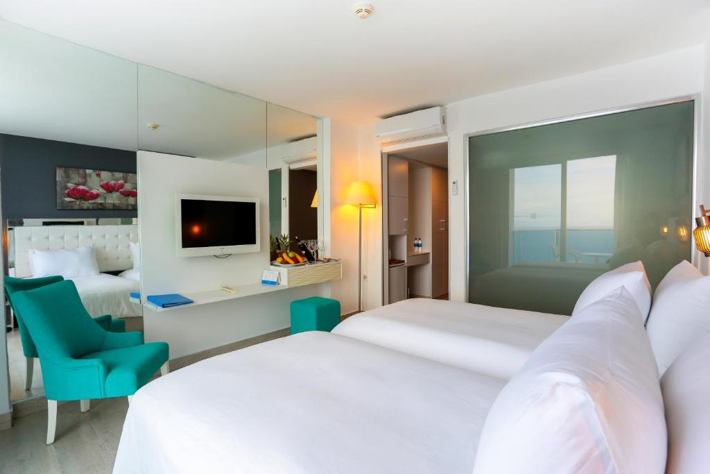 LE BLEU HOTEL & SPA